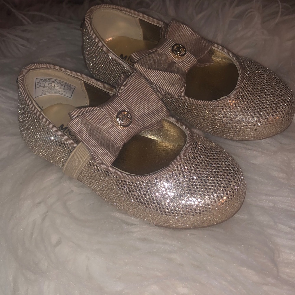 Like brand new worn one time for Christmas photos